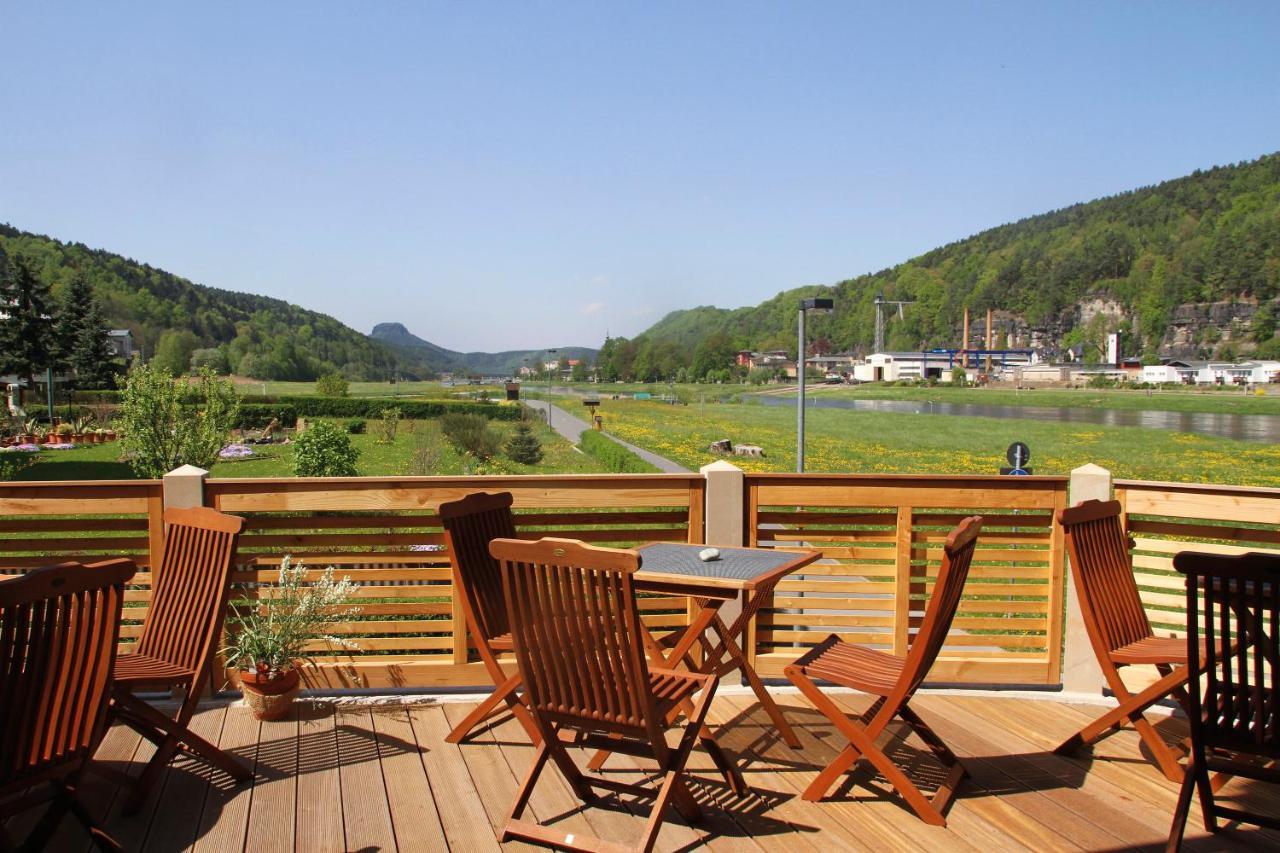 Apartment mit Terrasse